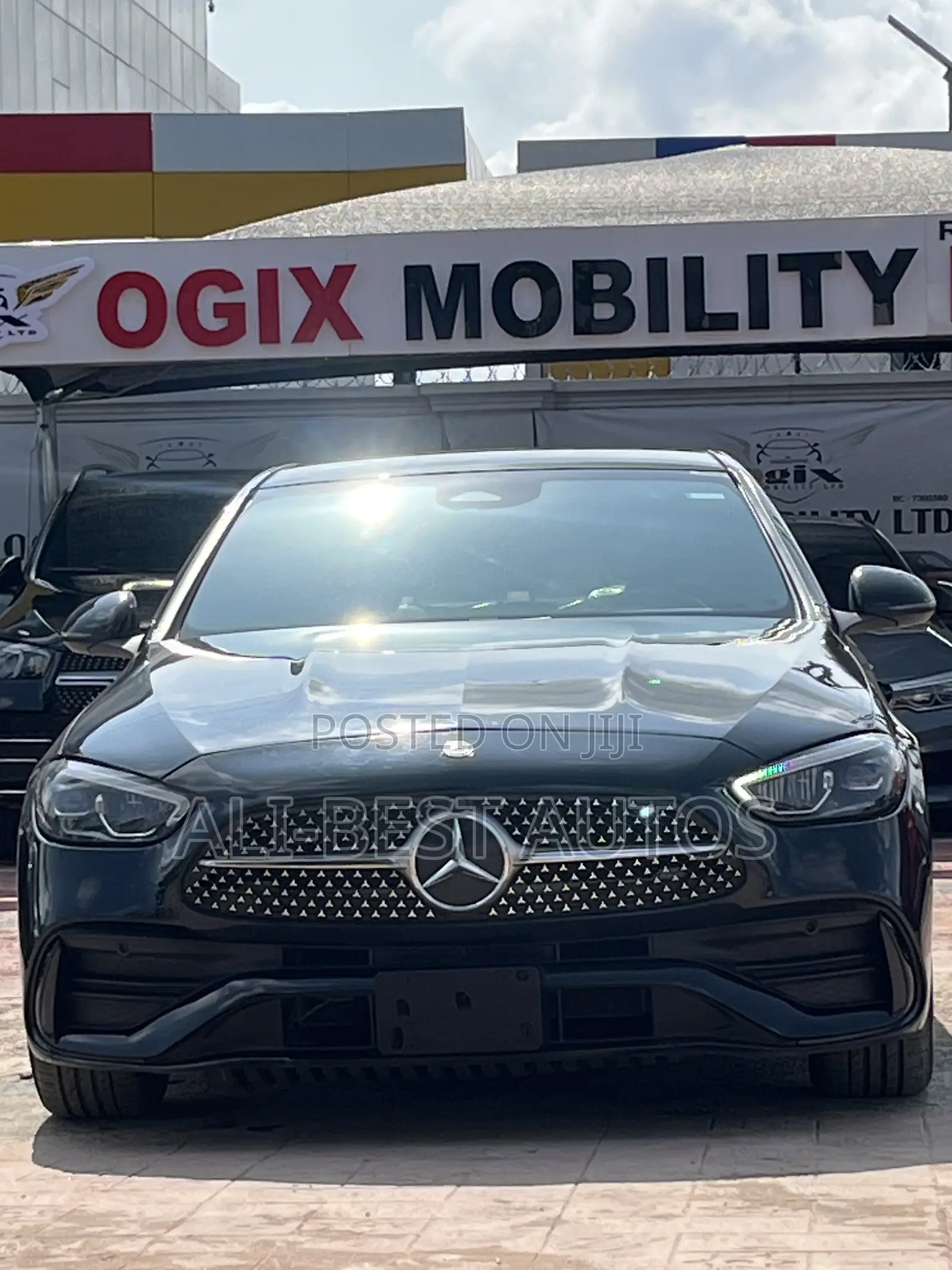 Mercedes-Benz C300 2024 Black