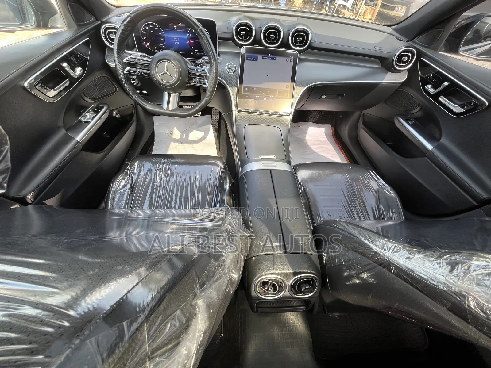 Mercedes-Benz C300 2024 Black