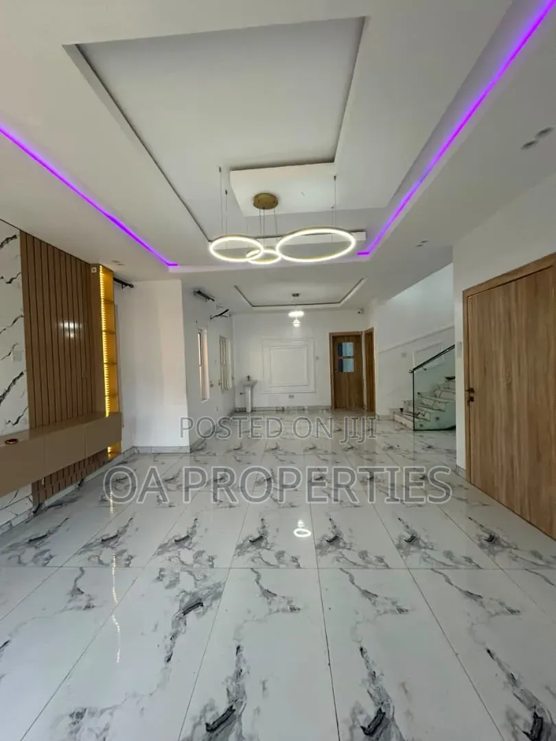 4bdrm Duplex in Carlton Gate Estate, for rent