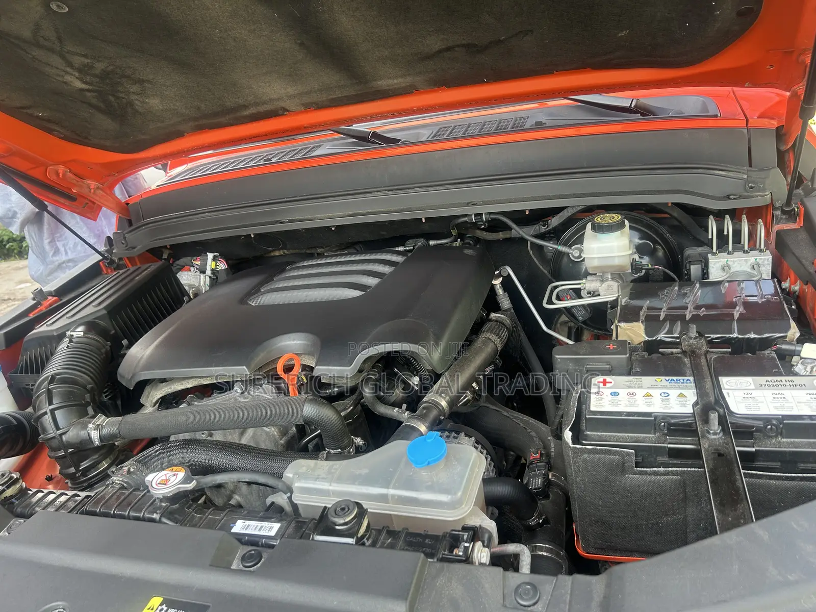 Tank 300 2023 Orange