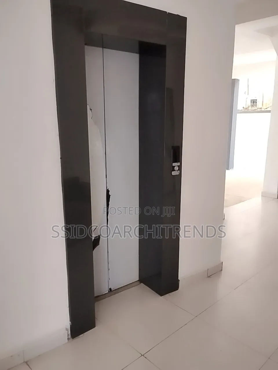 2bdrm Apartment in Call To Access, Ologolo for sale