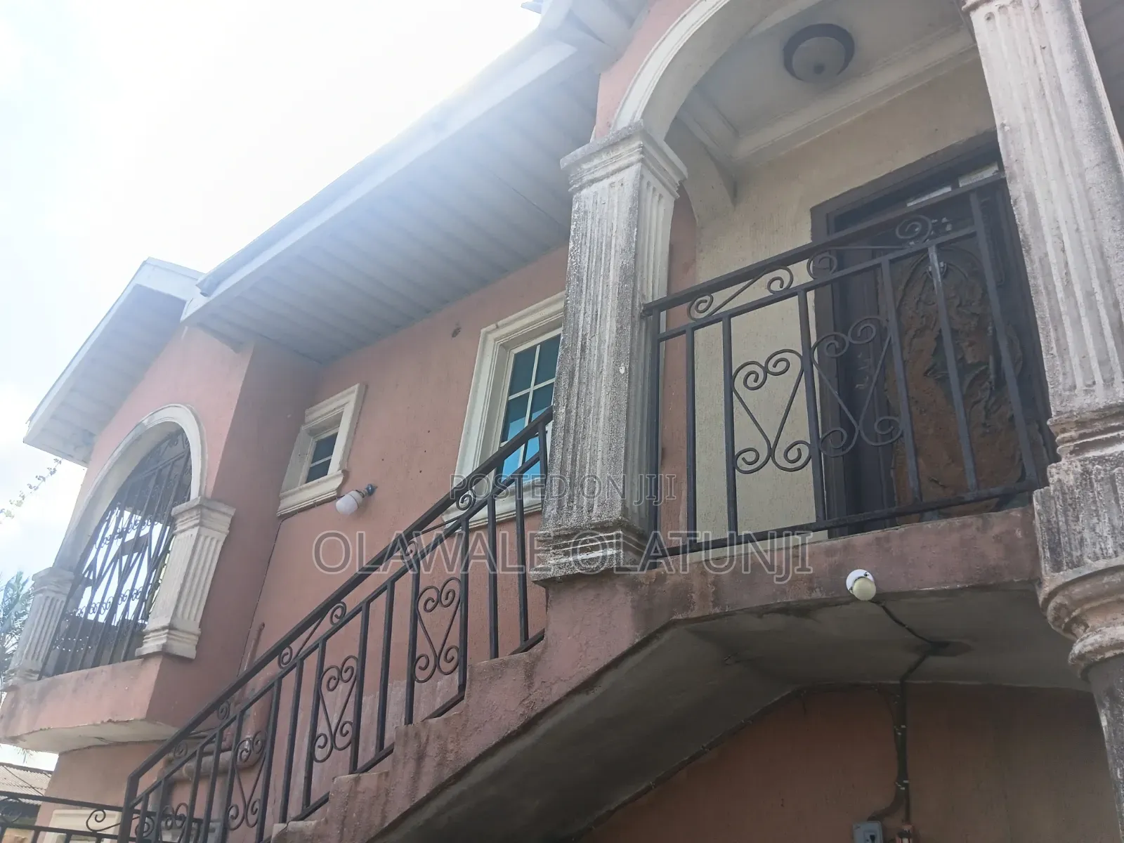 5bdrm Block of Flats in Morogbo, Agbara-Igbesan for sale