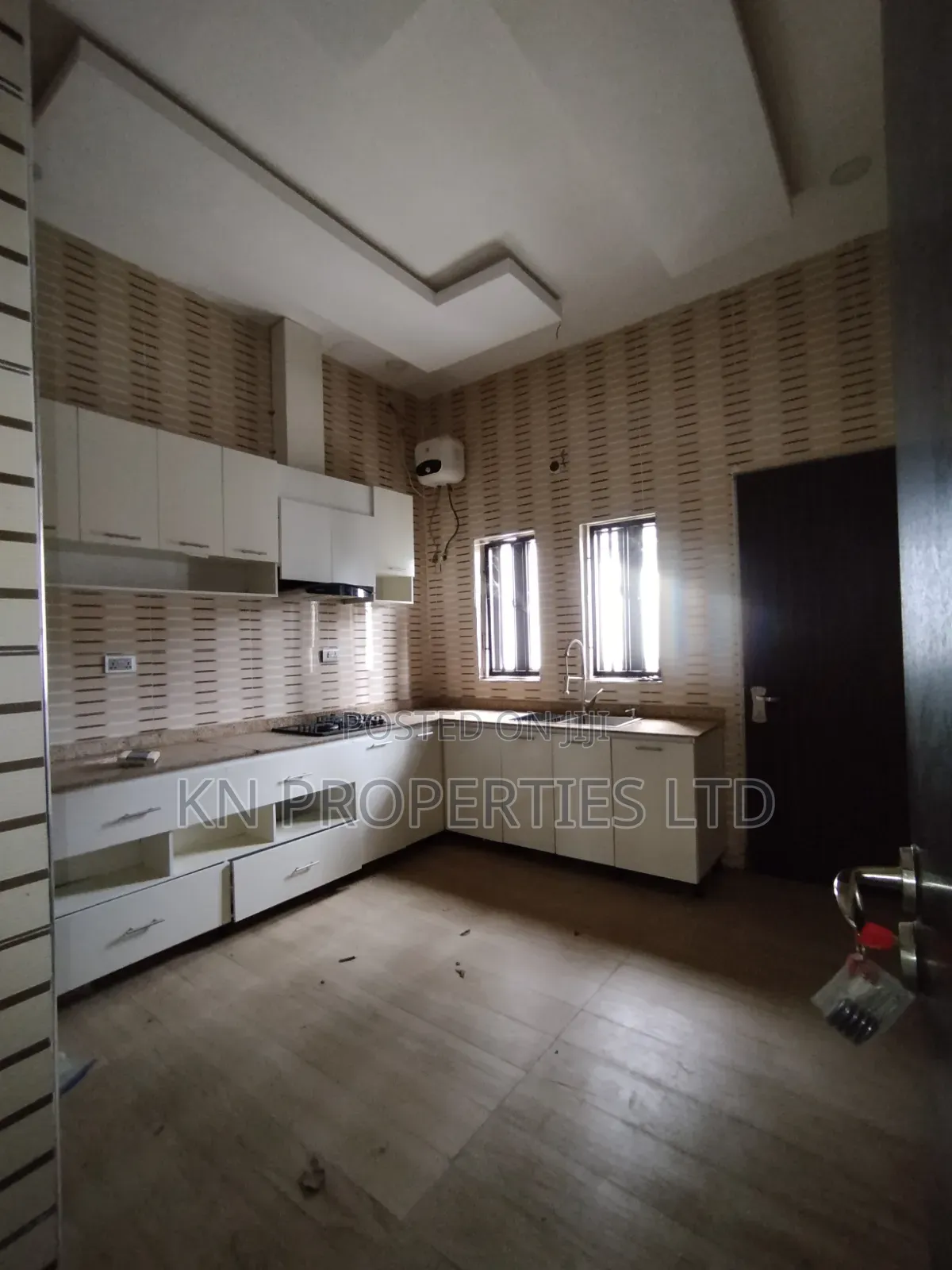 5bdrm Duplex in Guzape Main for rent