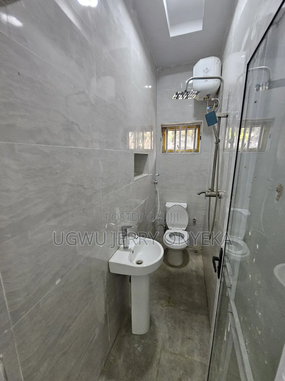 3bdrm Block of Flats in Modern Market, Dawaki for rent