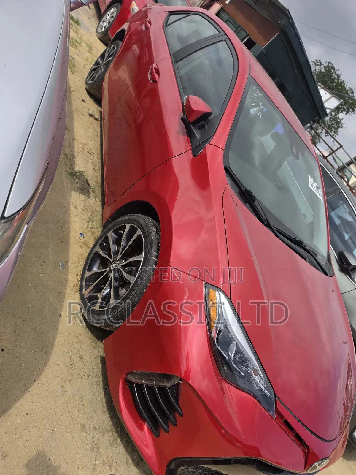 Toyota Corolla SE (1.8L 4cyl 2A) 2018 Red