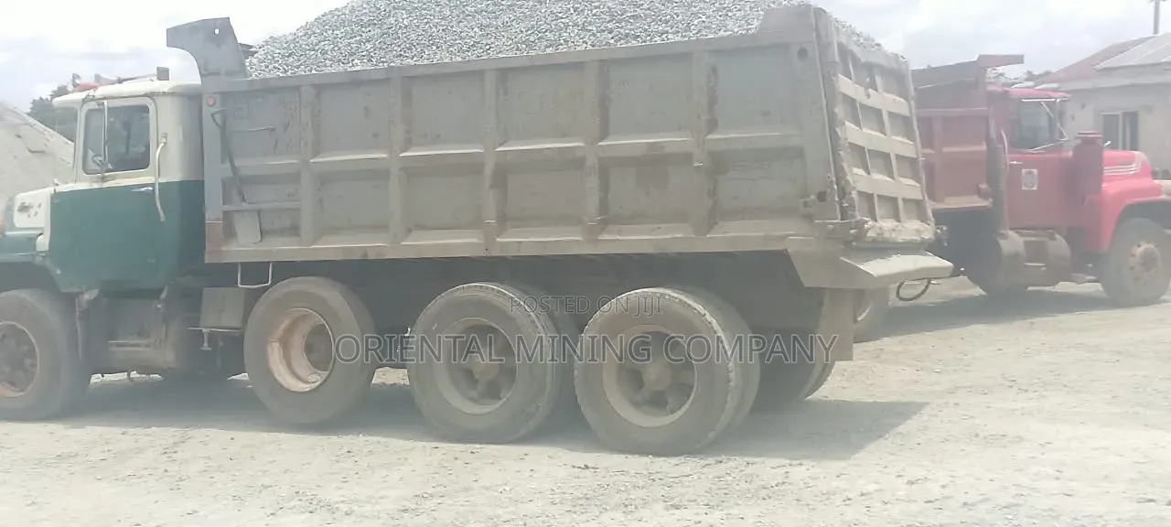 Lintel Pillar Chippings - Strong 3/4 Granite - Small Truck Available