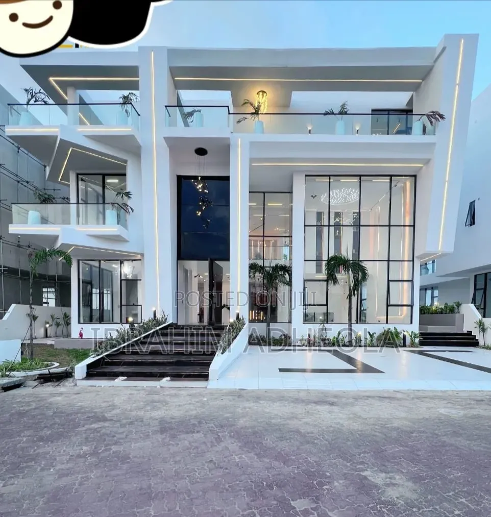 5bdrm Duplex in Osapa London for sale