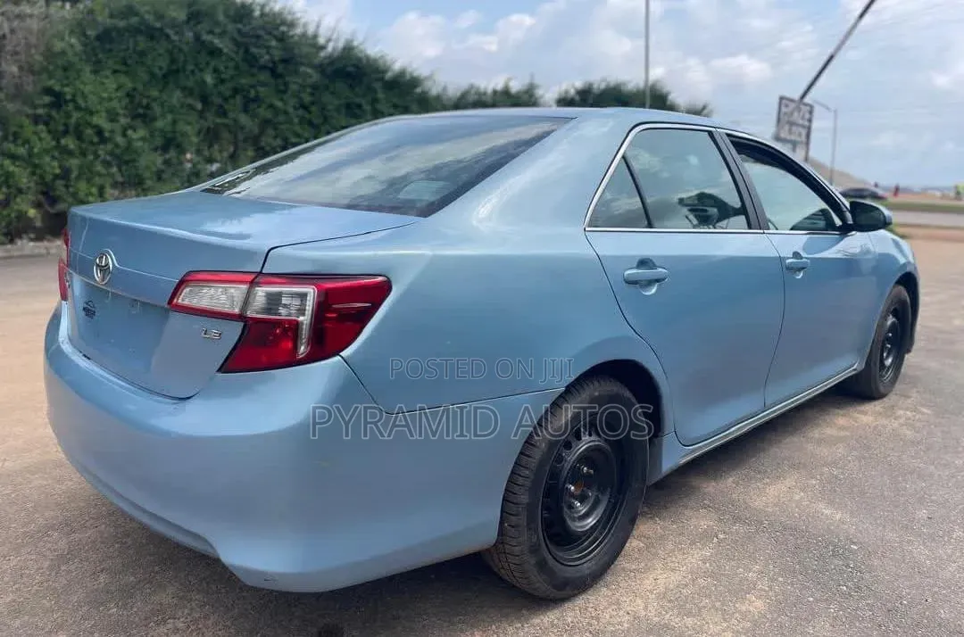 Toyota Camry 2013 Blue