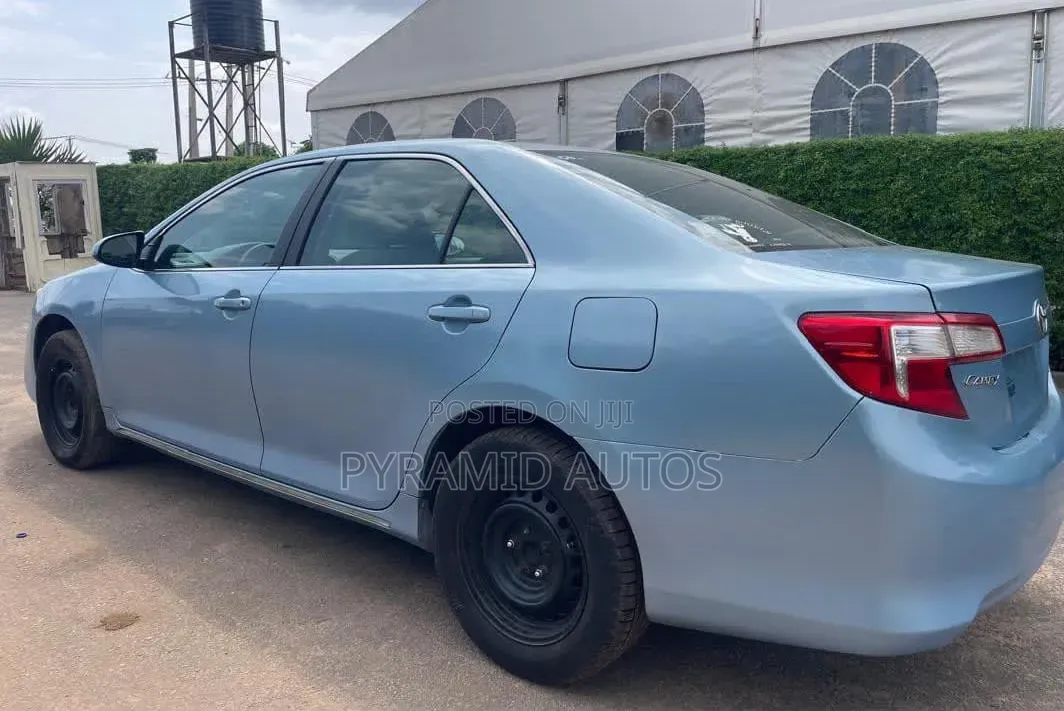 Toyota Camry 2013 Blue