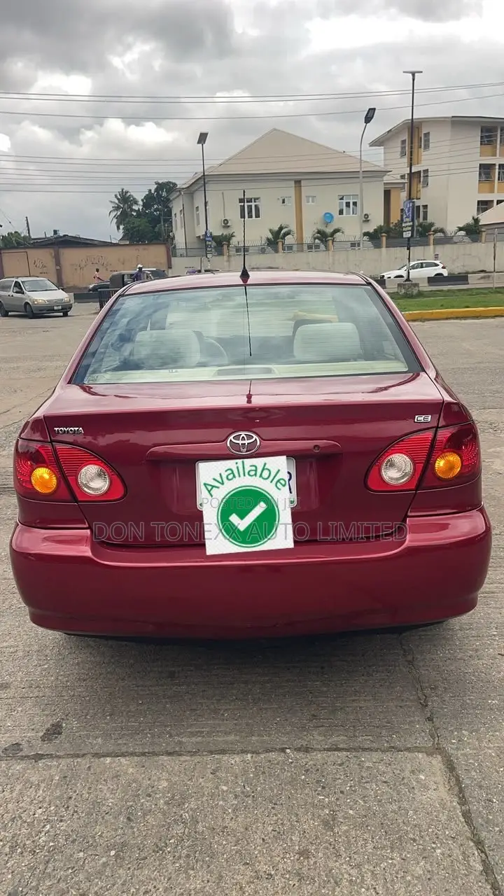 Toyota Corolla LE 2004 Red