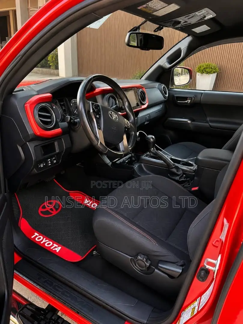 Toyota Tacoma 2017 Burgundy