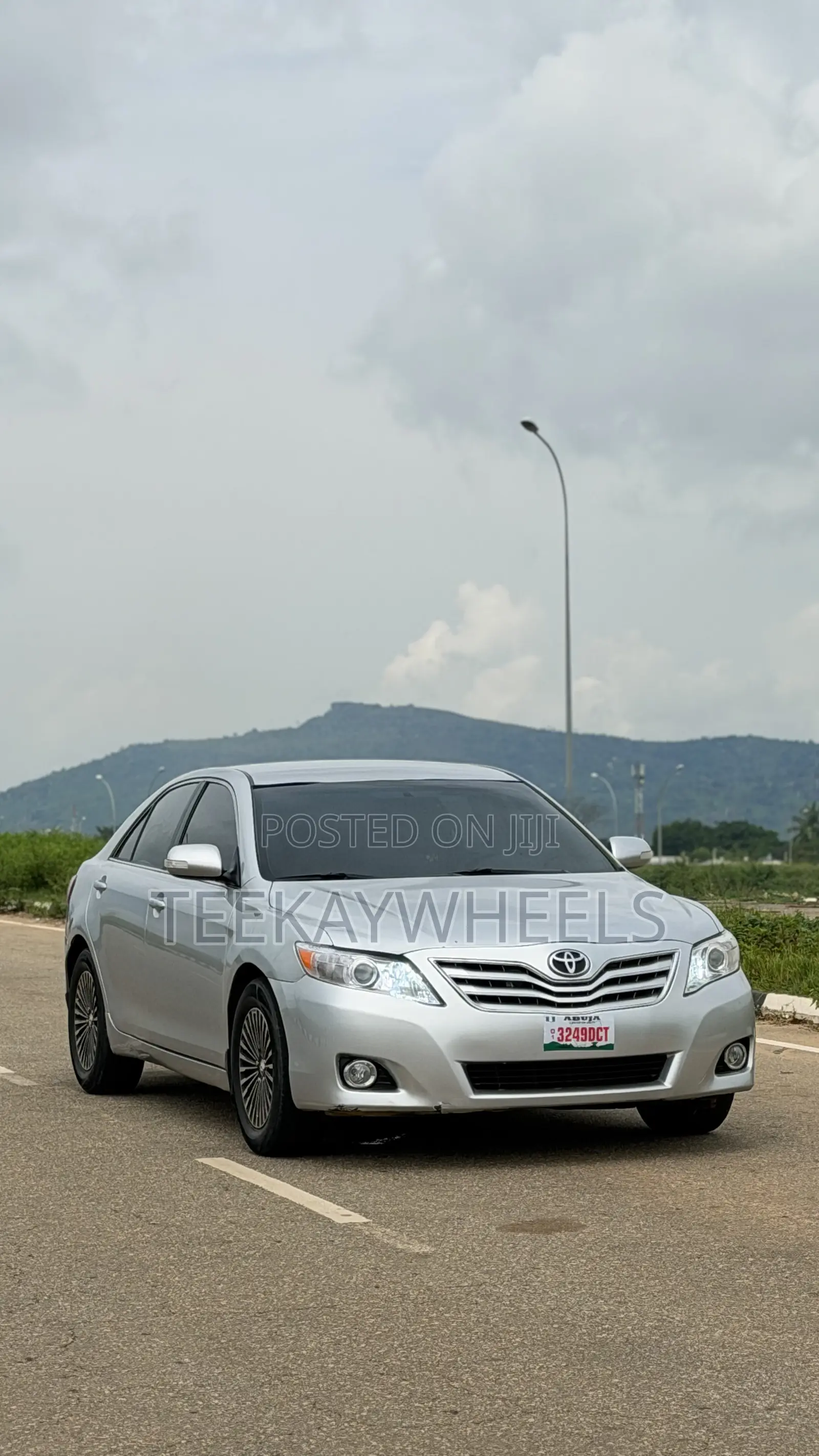 Toyota Camry LE 4dr Sedan (2.4L 4cyl 5A) 2009 Silver