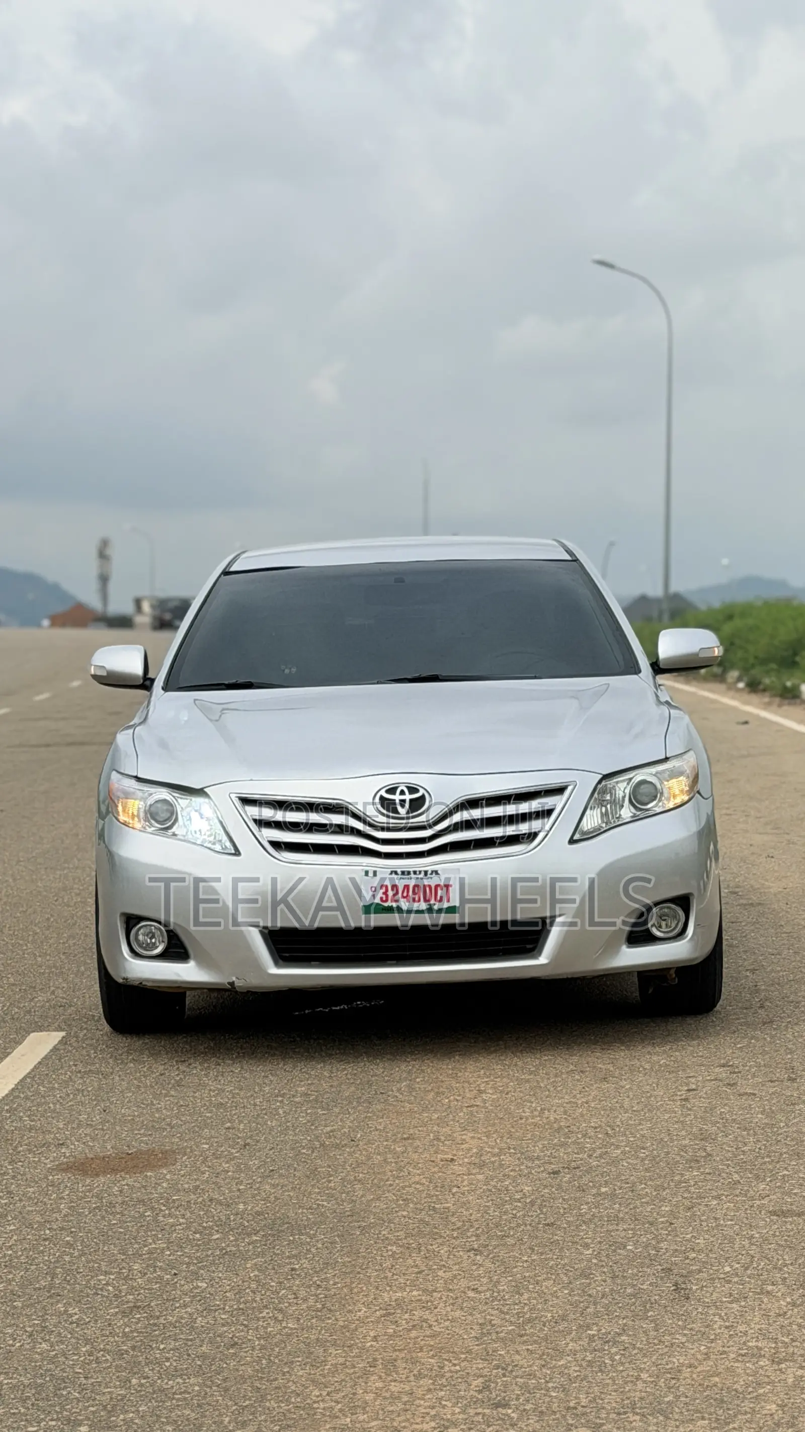 Toyota Camry LE 4dr Sedan (2.4L 4cyl 5A) 2009 Silver