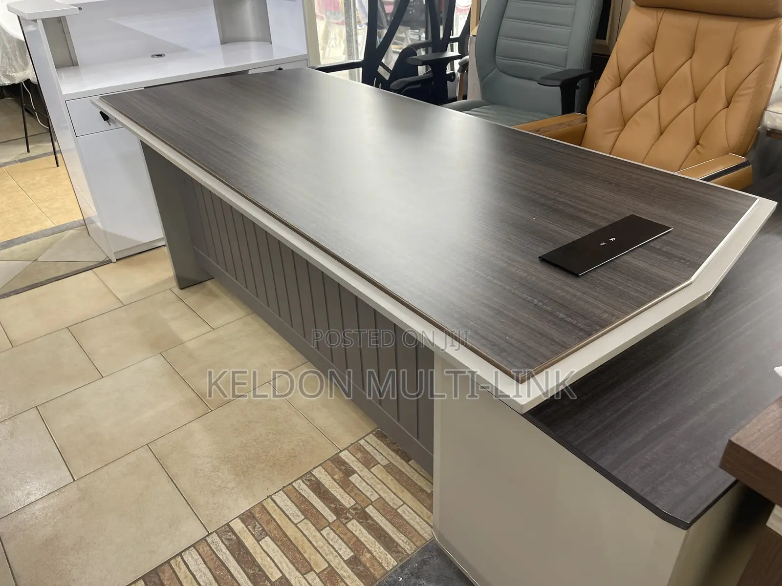Executive Boss Table