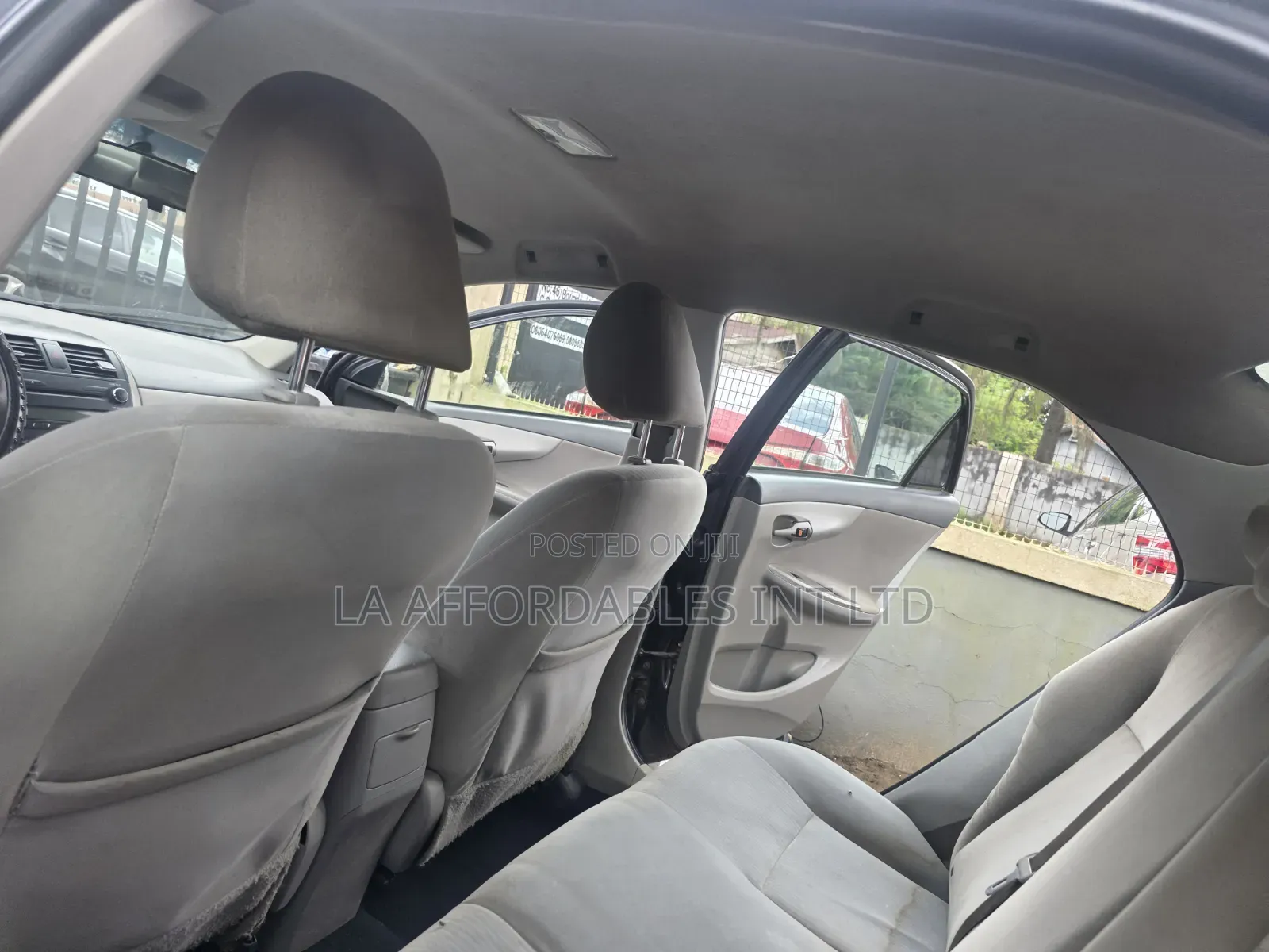 Toyota Corolla LE 4dr Sedan (1.8L 4cyl 4A) 2010 Gray