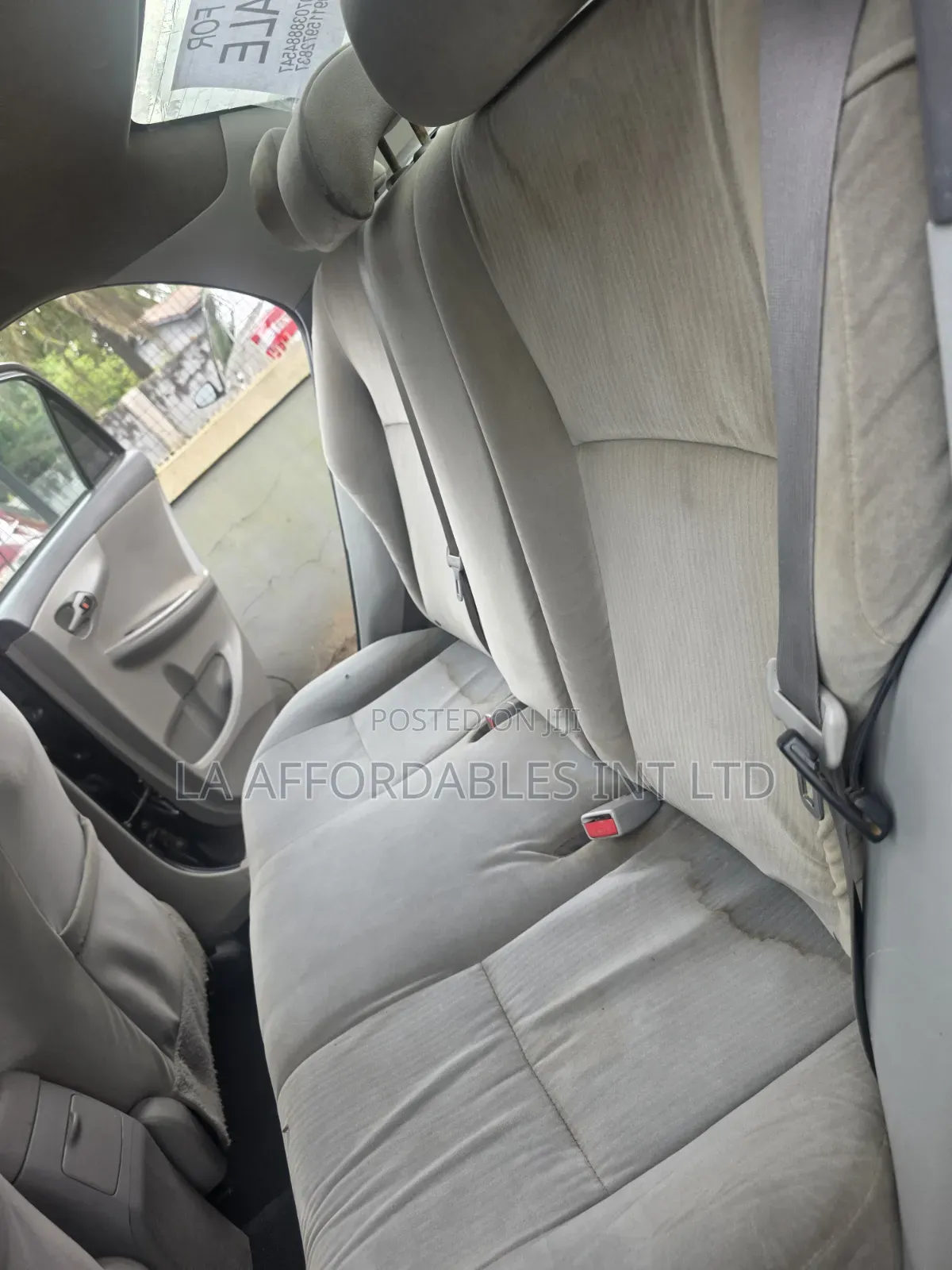 Toyota Corolla LE 4dr Sedan (1.8L 4cyl 4A) 2010 Gray