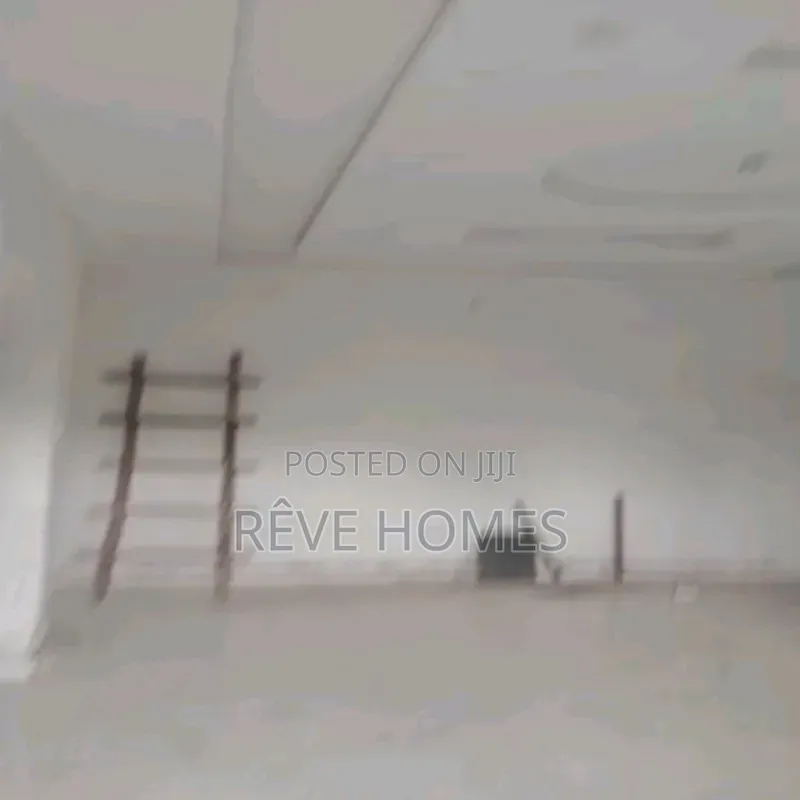 2bdrm Block of Flats in CHallenge / Mushin for rent