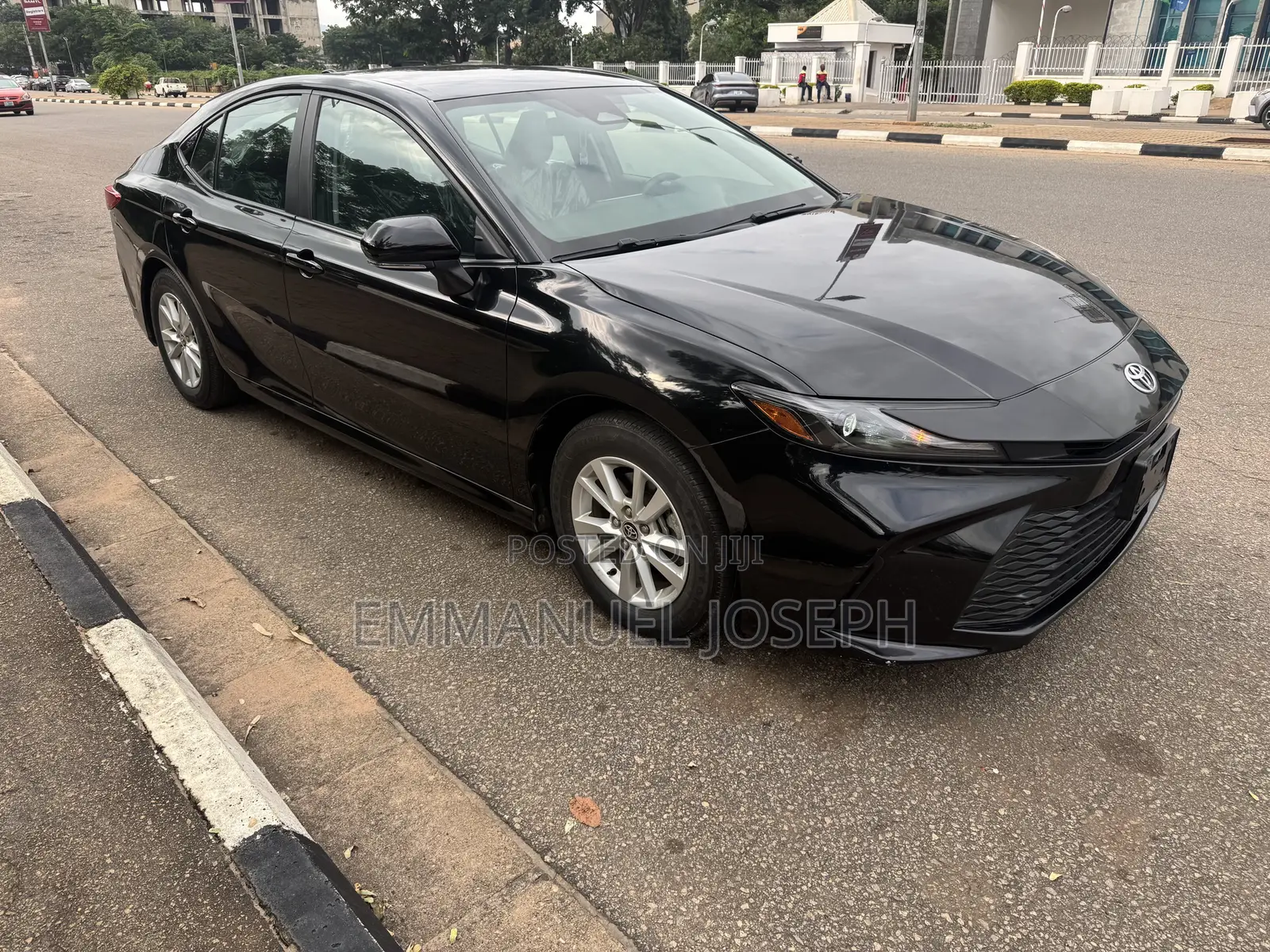 Toyota Camry LE 2025 Black