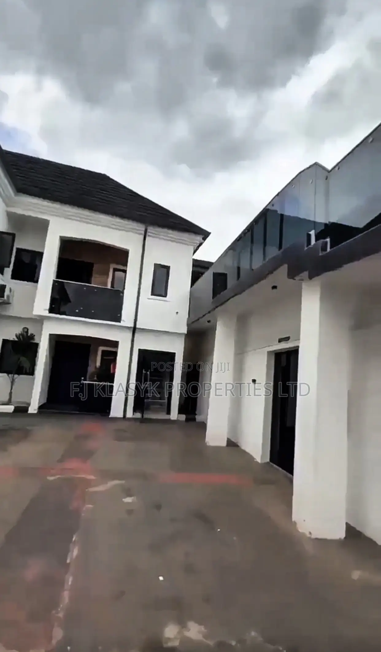 Furnished 18bdrm Apartment in Benin City for sale