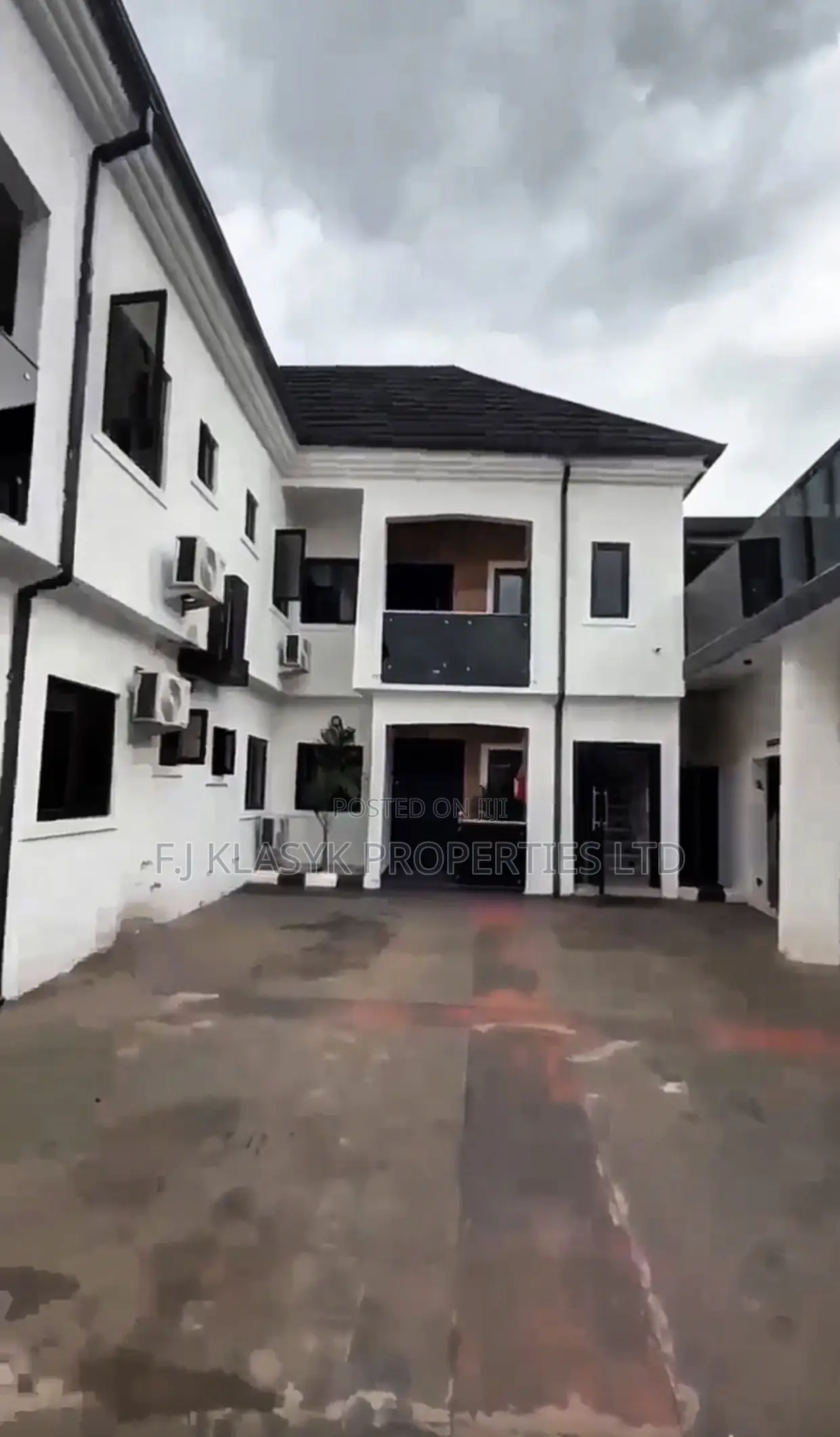 Furnished 18bdrm Apartment in Benin City for sale