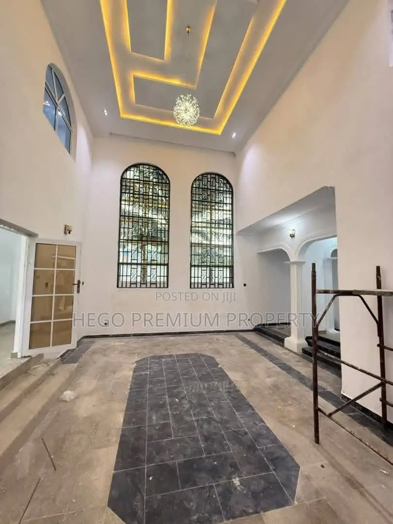 6bdrm Duplex in Ada George Estate, Obio-Akpor for sale