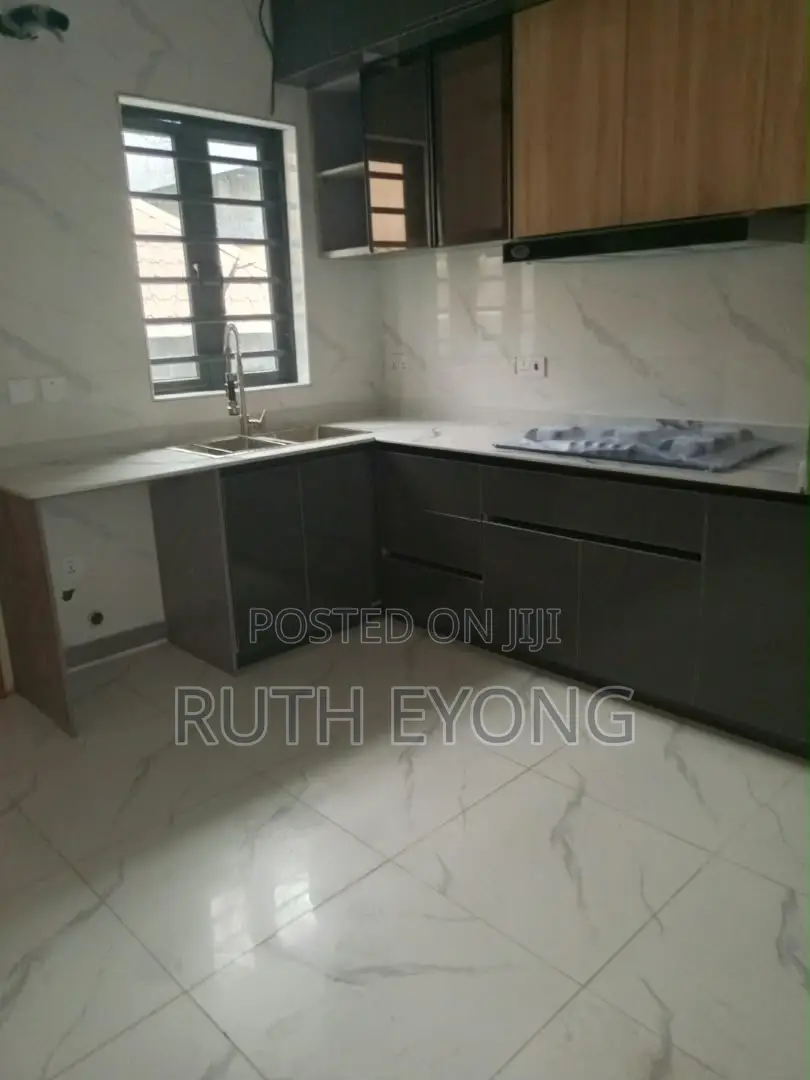 4bdrm House in Chevron Drive for sale