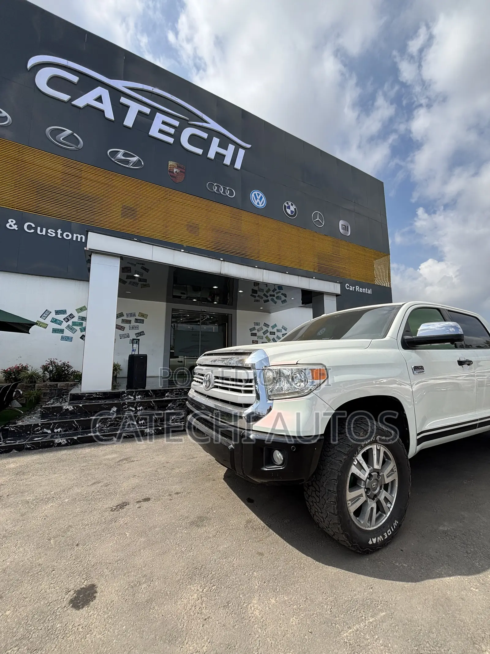 Toyota Tundra 2014 White