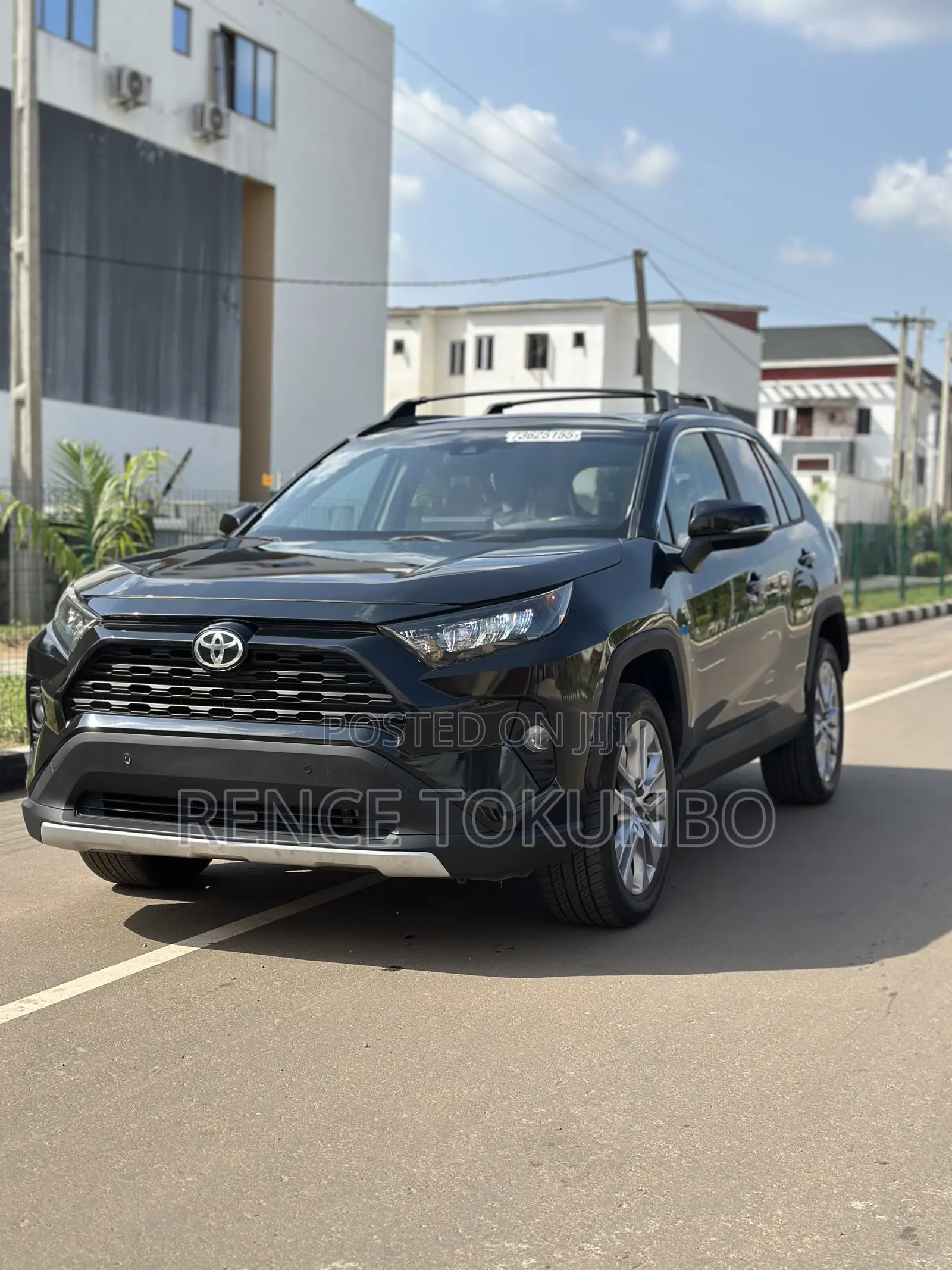 Toyota RAV4 XLE AWD 2019 Black