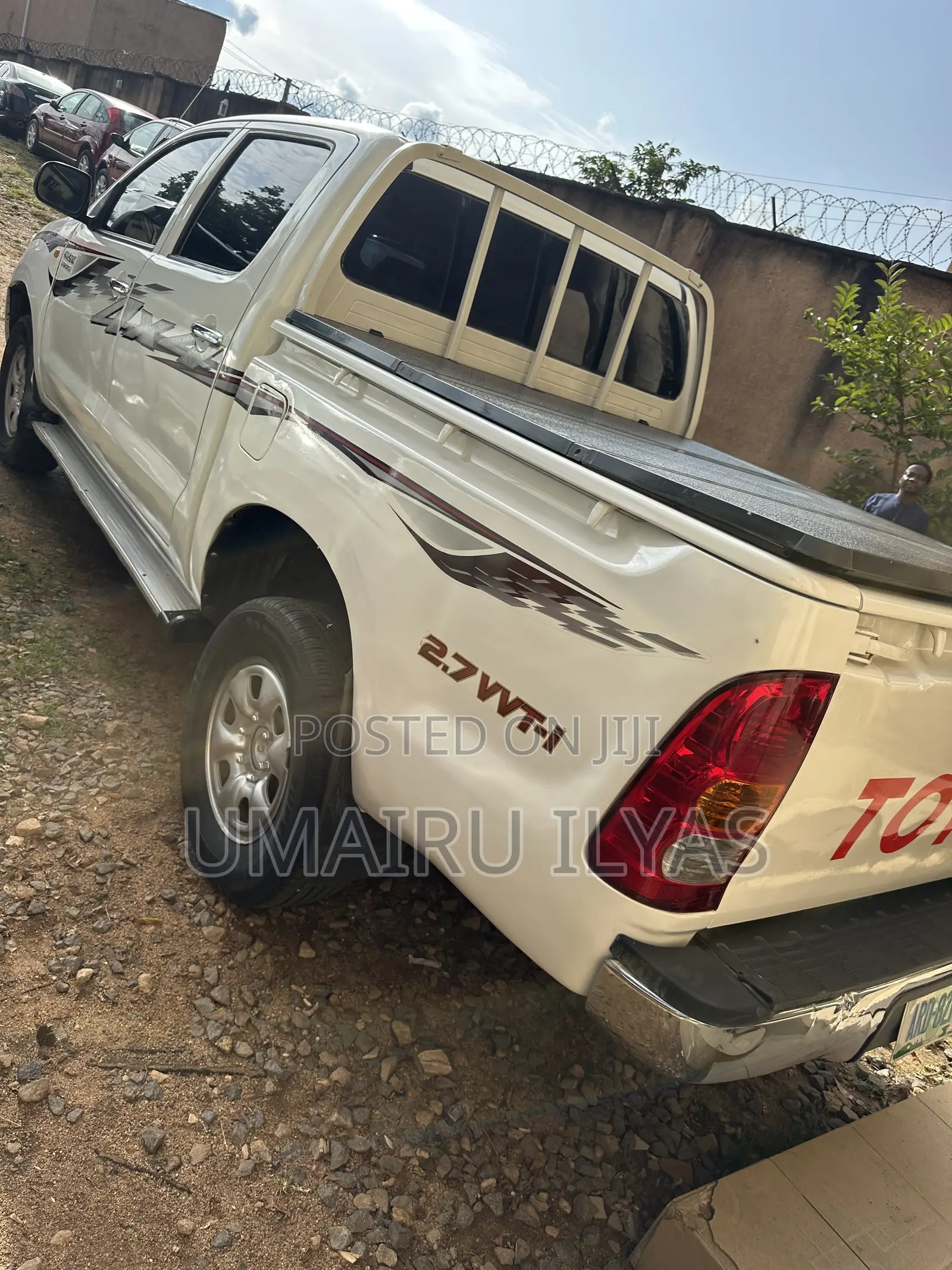 Toyota Hilux 2010 White