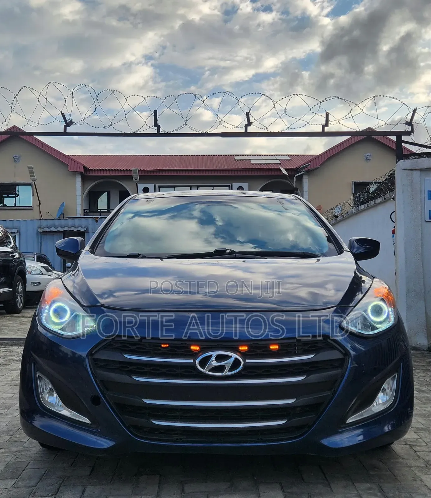 Hyundai Elantra Sport PZEV 4dr Sedan (2.0L 4cyl 6A) 2014 Blue
