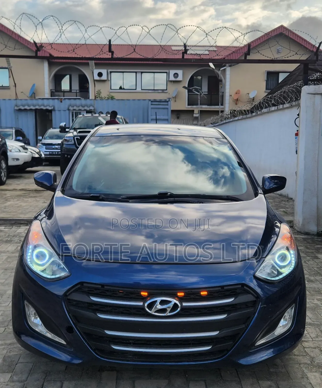 Hyundai Elantra Sport PZEV 4dr Sedan (2.0L 4cyl 6A) 2014 Blue