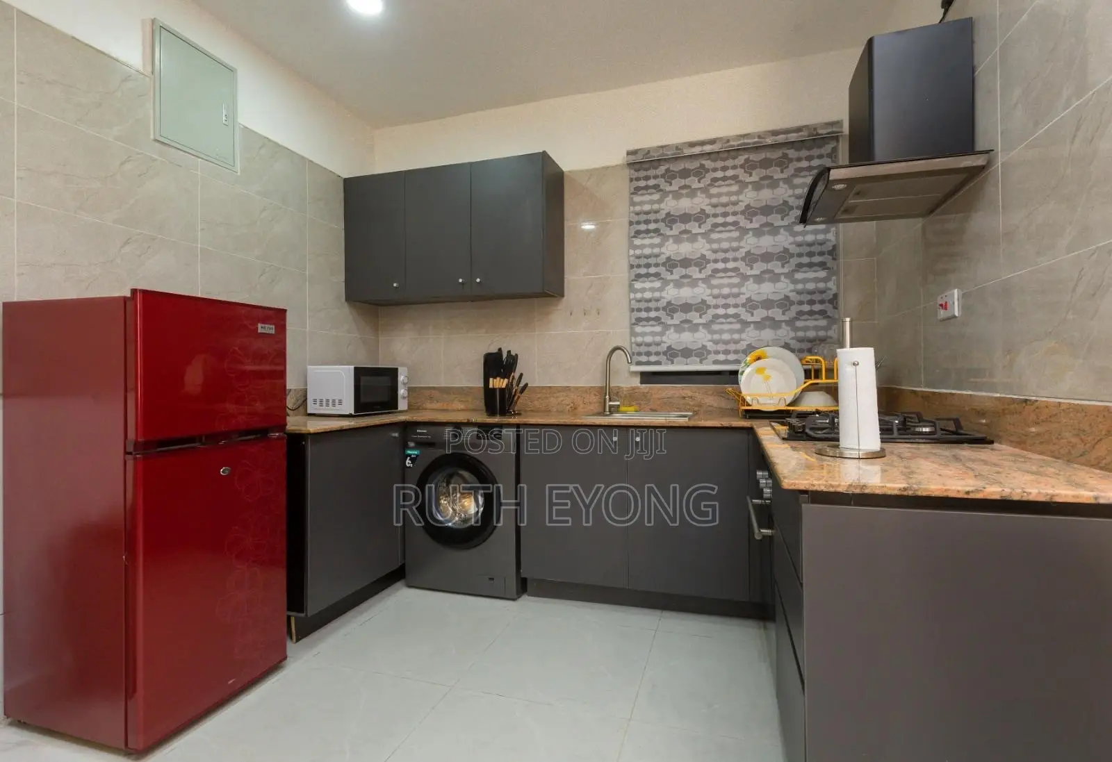 Furnished 2bdrm Apartment in Off Admiralty Road, Lekki Phase 1 for rent