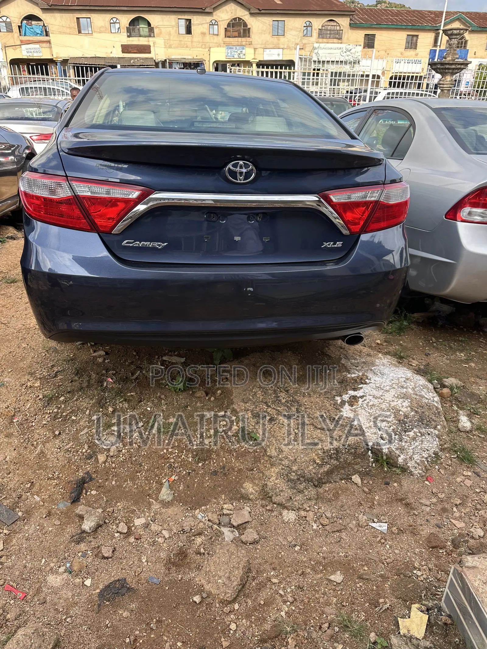 Toyota Camry 2016 Blue