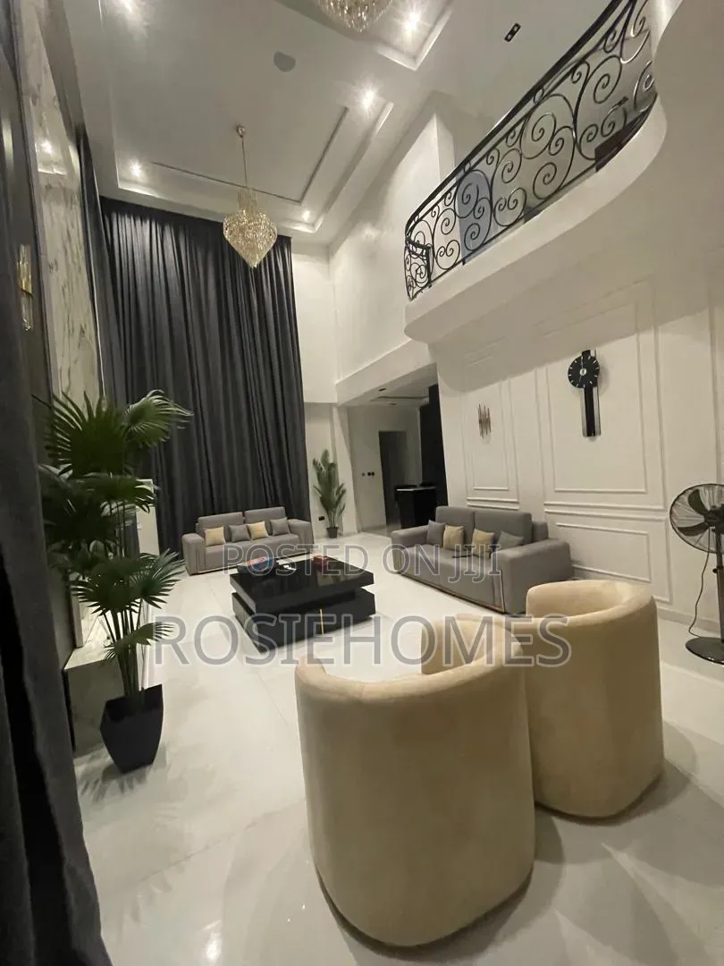 Luxury 5Bedroom Duplex
A Experience: Private Weekend