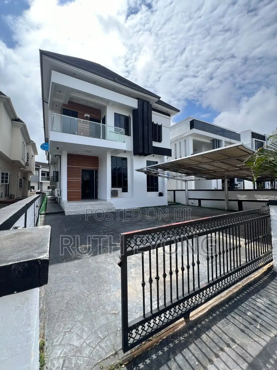 5bdrm Duplex in Megamound Estate, Lekki Phase 1 for rent