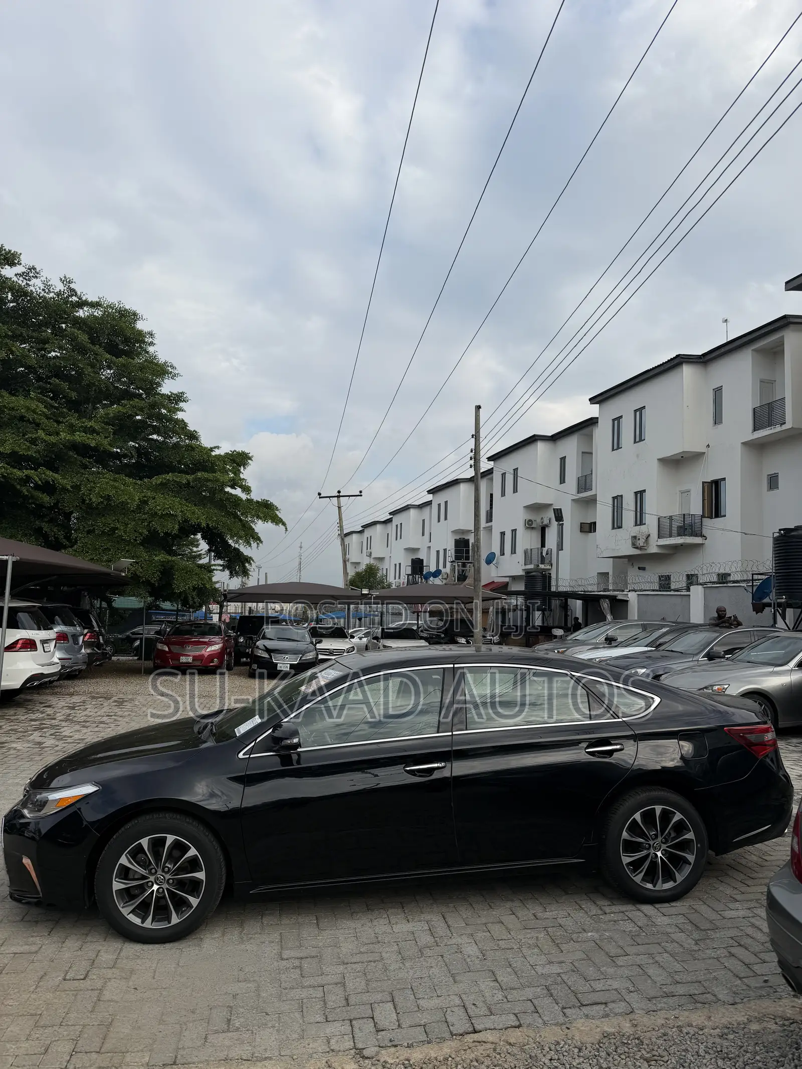 Toyota Avalon XLE Premium Sedan FWD (3.5L 6cyl 6A) 2017 Black