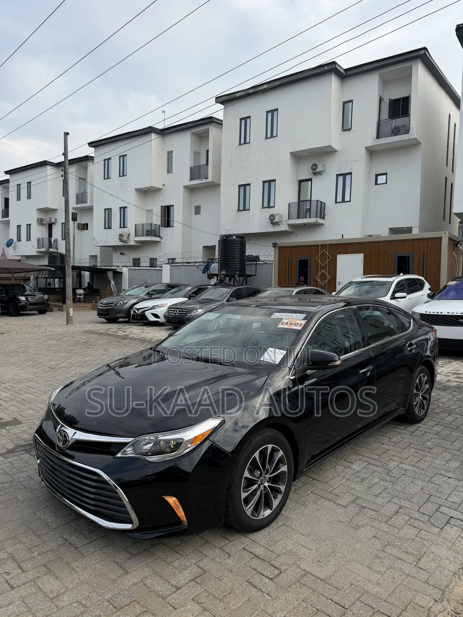 Toyota Avalon XLE Premium Sedan FWD (3.5L 6cyl 6A) 2017 Black