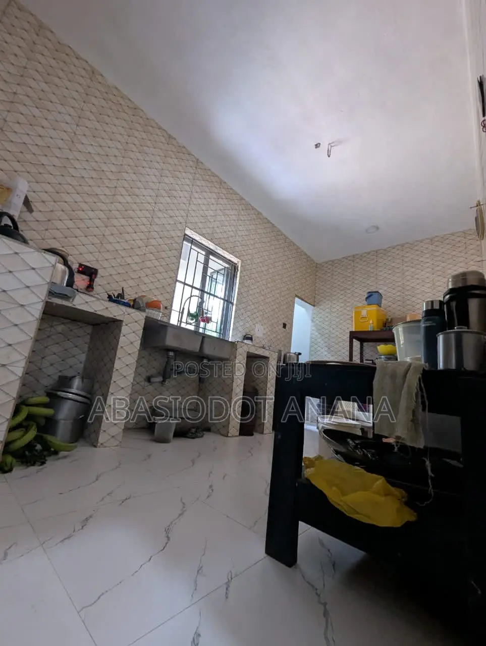 4bdrm Duplex in Oron Road Akpasak, Uyo for sale