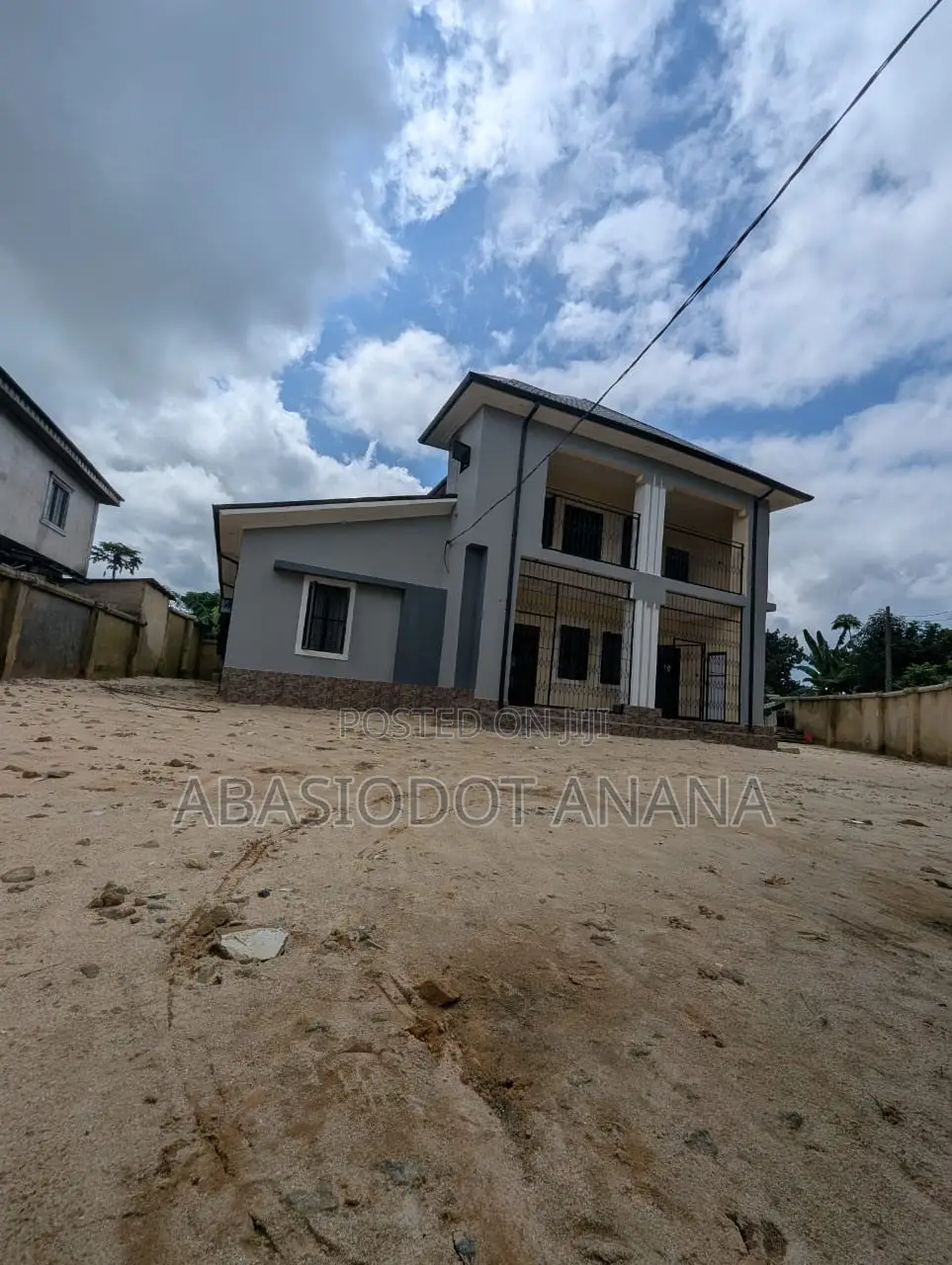 4bdrm Duplex in Oron Road Akpasak, Uyo for sale