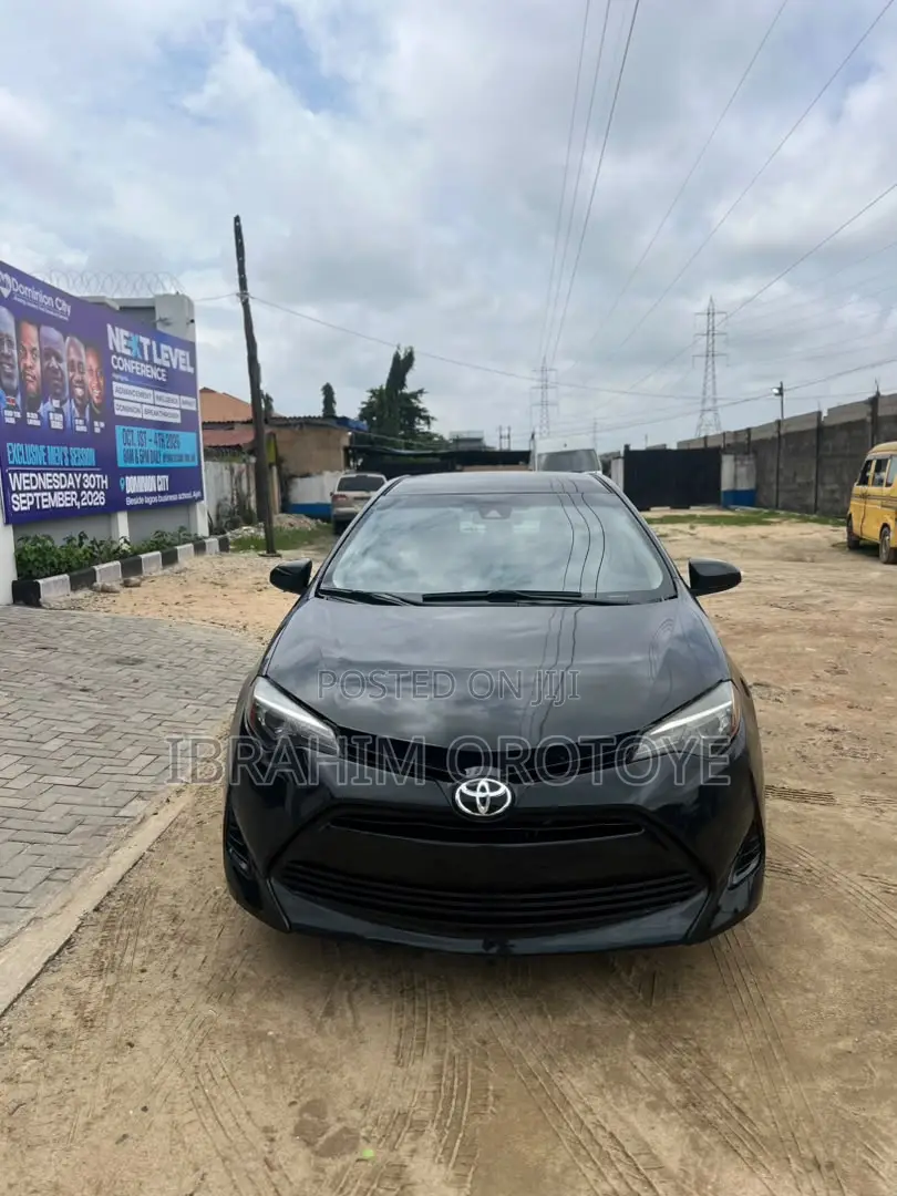 Toyota Corolla LE 4dr Sedan (1.8L 4cyl CVT) 2017 Black