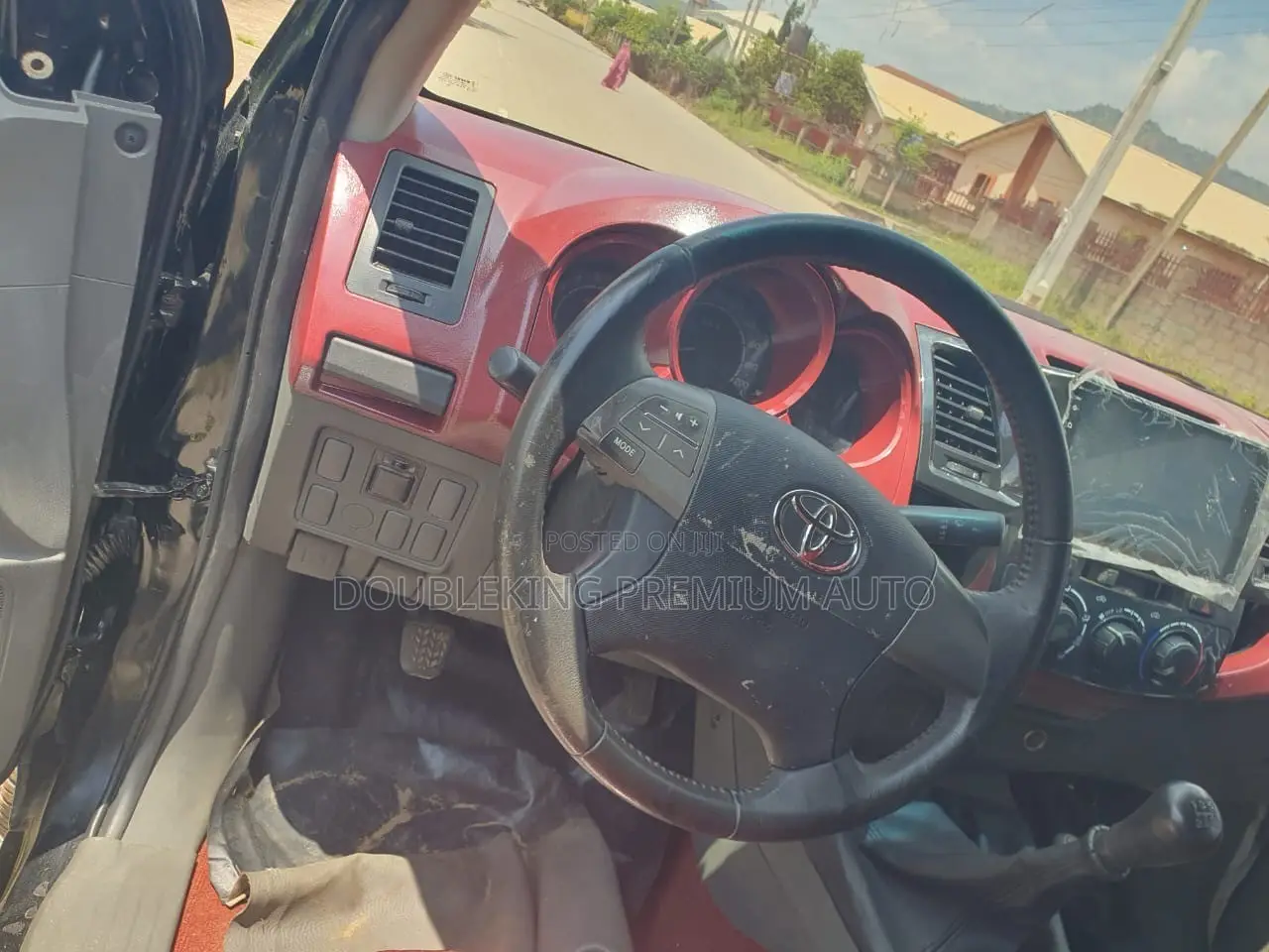 Toyota Hilux 2012 Black