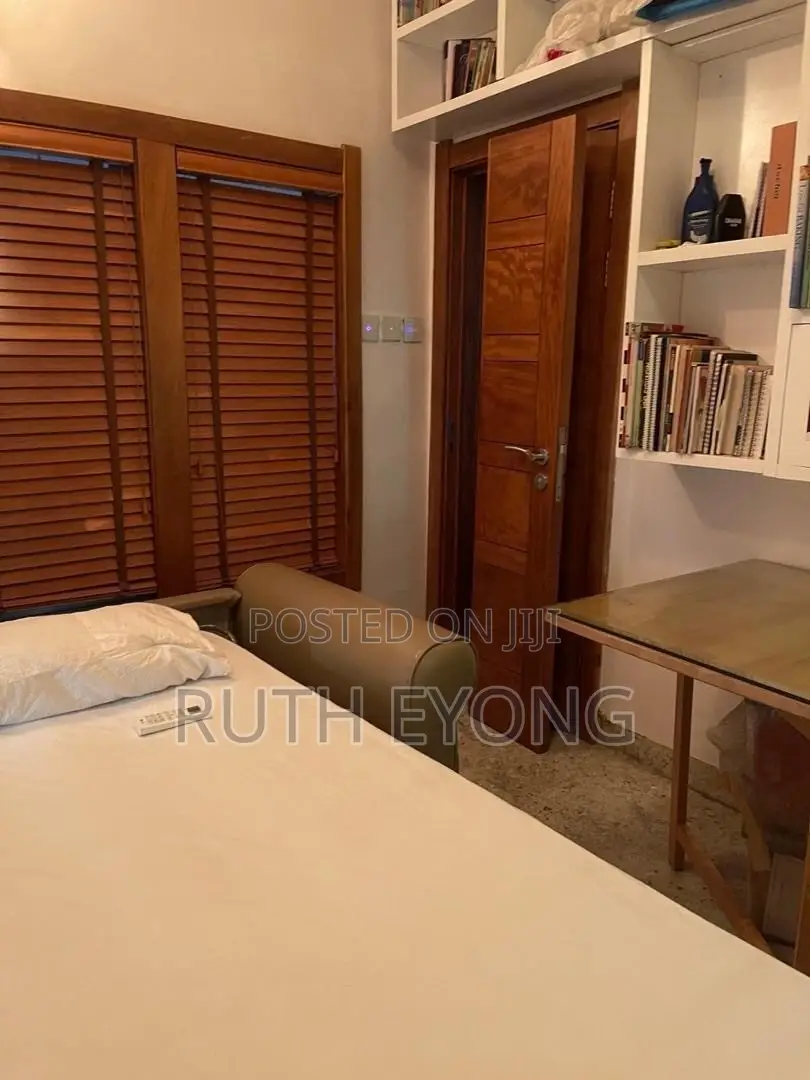 Furnished 3bdrm Apartment in 𝗟𝗲𝗸𝗸𝗶 𝗣𝗵𝗮𝘀𝗲 1   , Lekki Phase 1 for rent