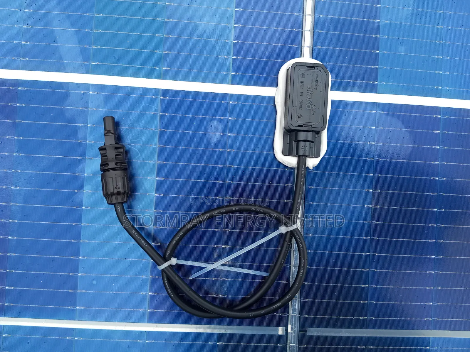 730w Jinko Bifacial Solar Panels