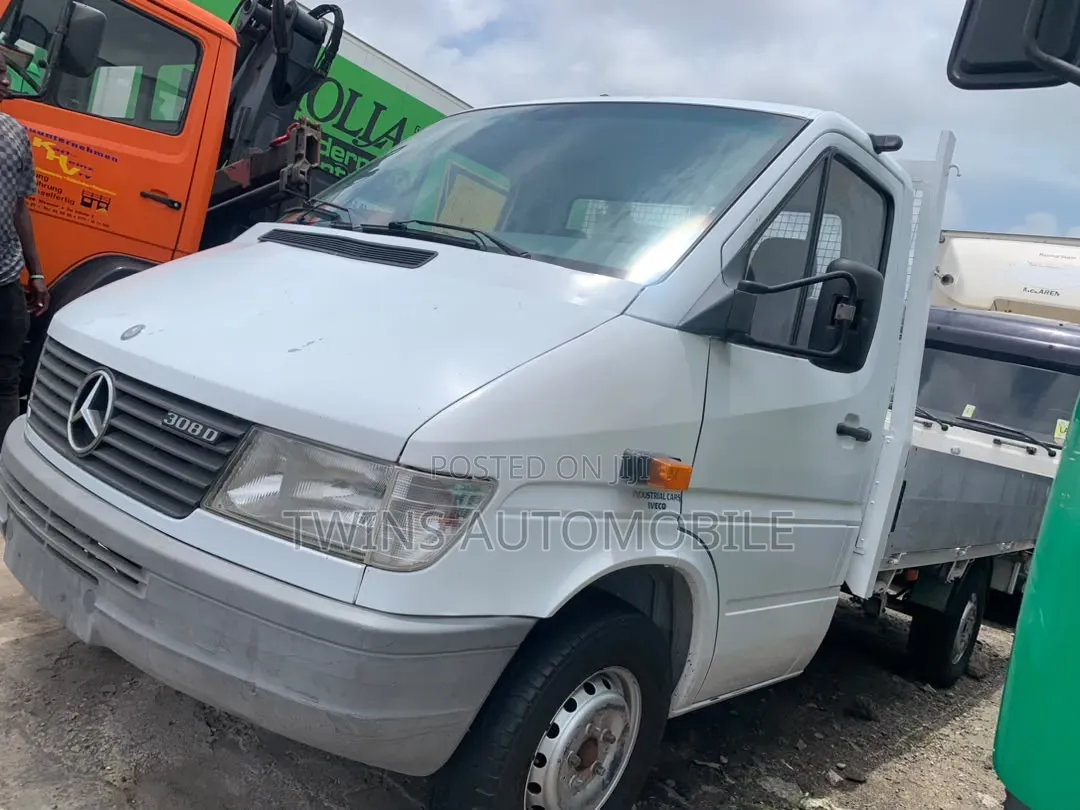 White Mercedes Benz Sprinter 308D