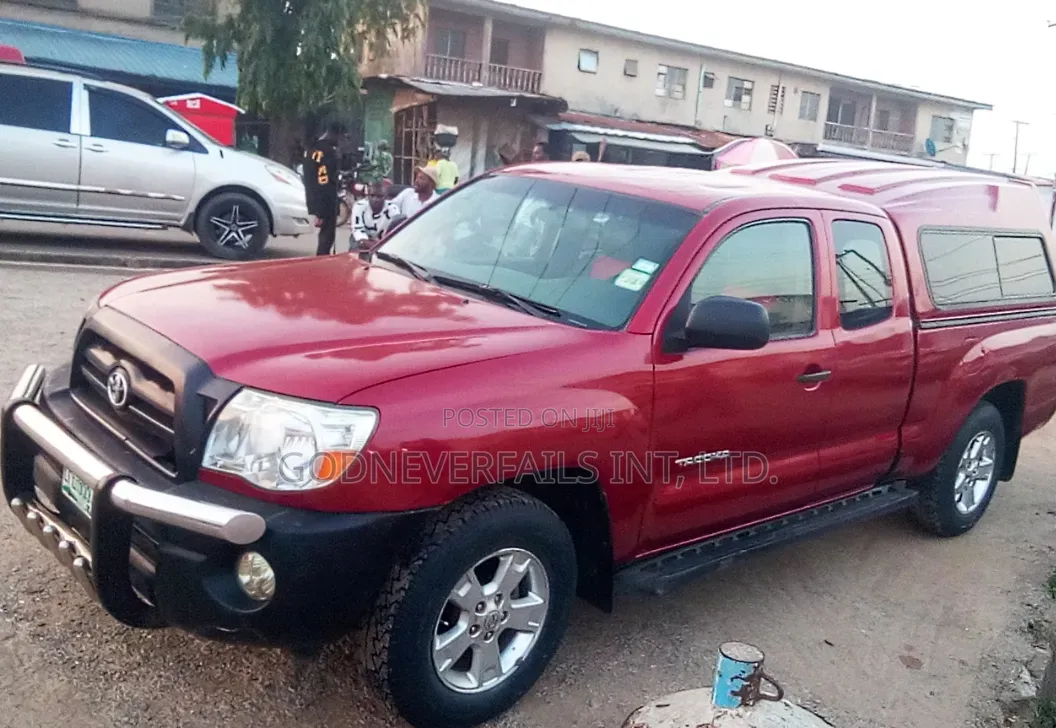 Toyota Tacoma 2006 Red
