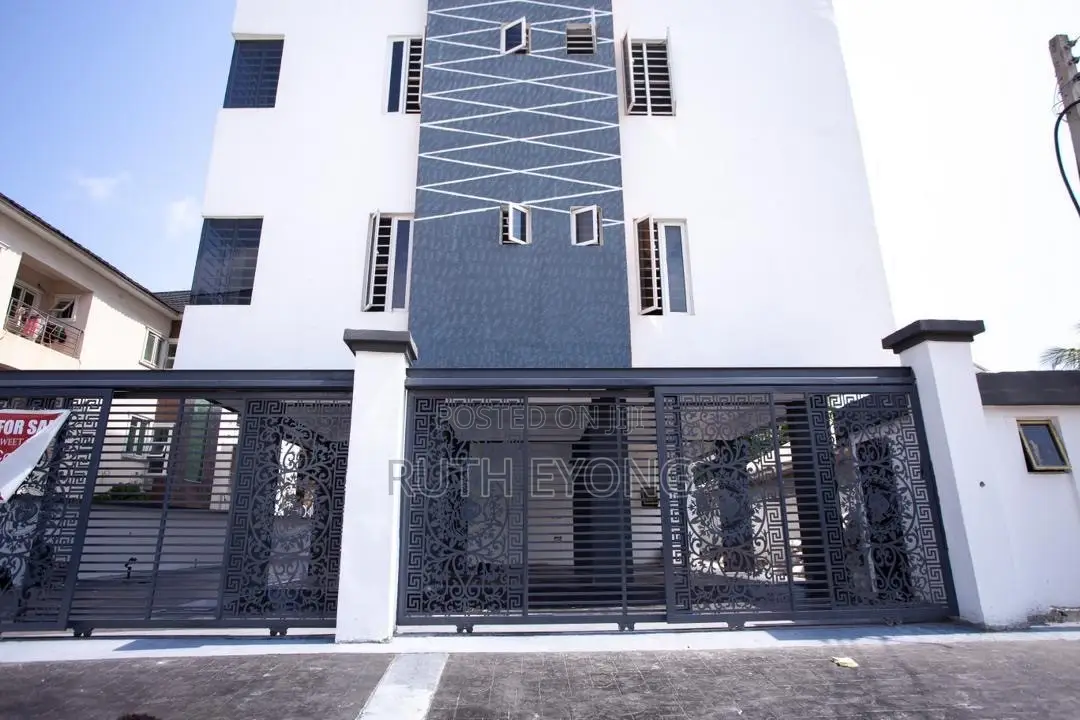2bdrm Apartment in Agungi Lekki Lagos for rent