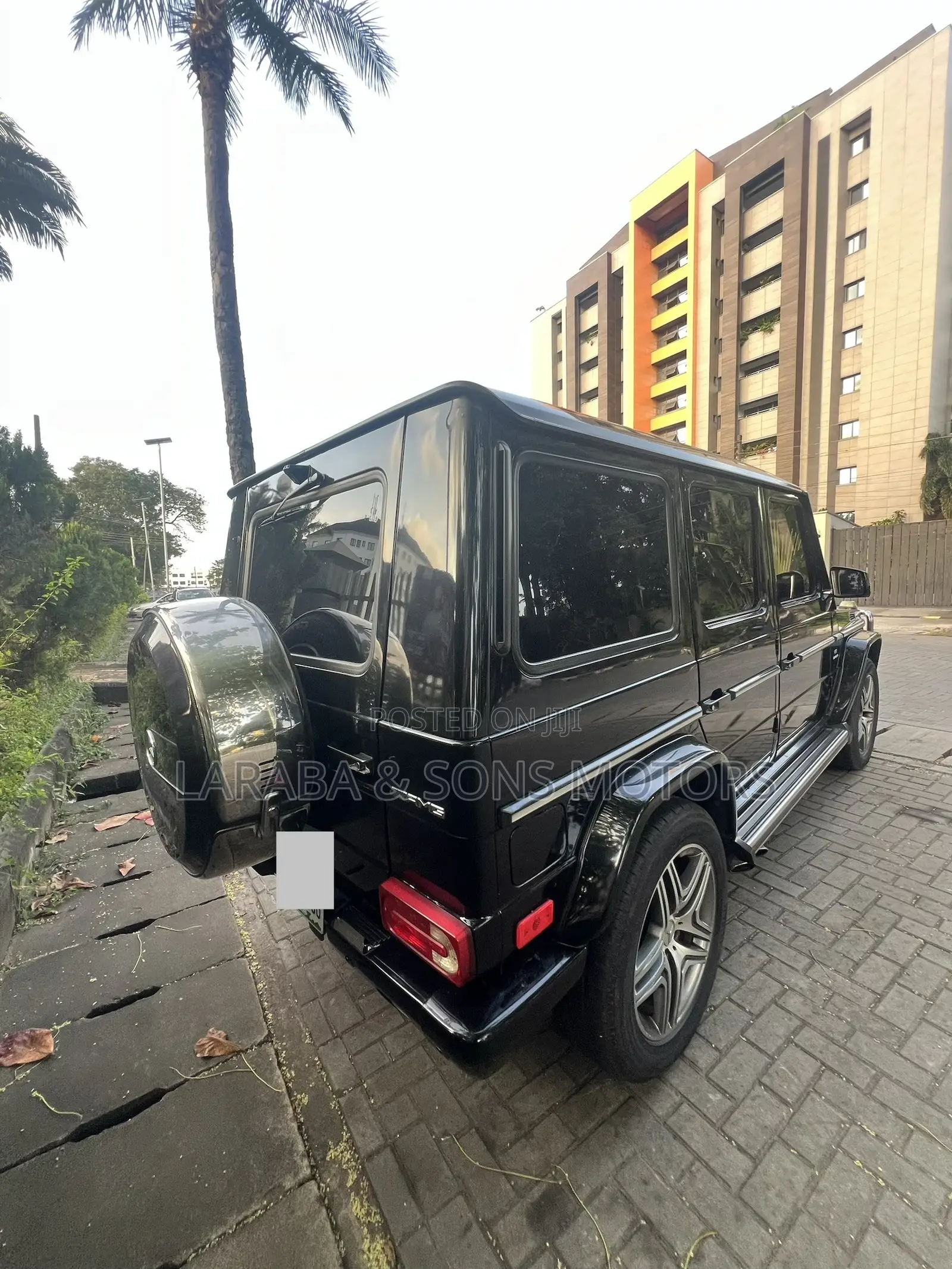 Mercedes-Benz G-Class G63 AMG 4dr SUV 4WD (5.5L 8cyl Turbo 7A) 2014