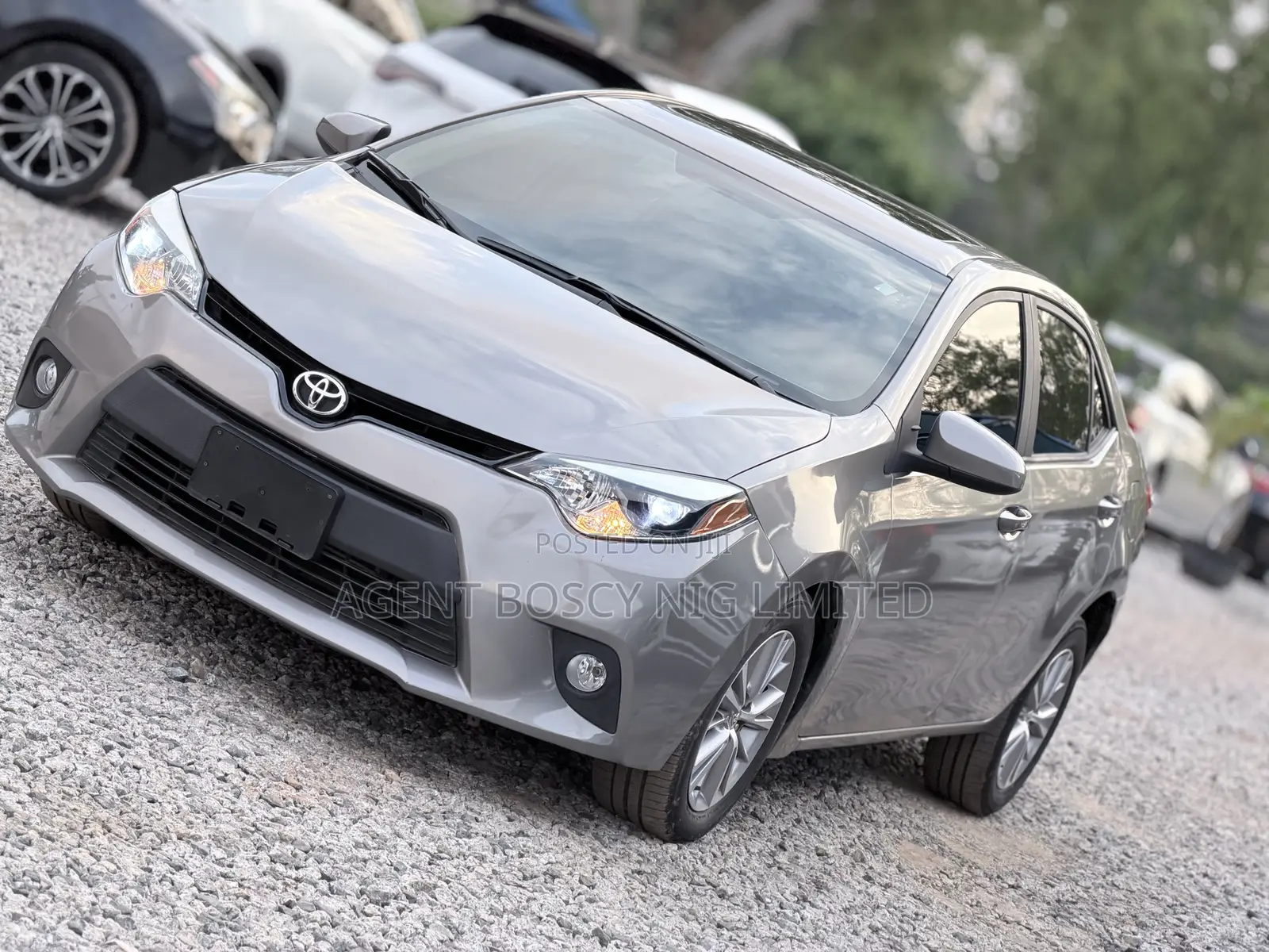 Toyota Corolla LE Premium 4dr Sedan (1.8L 4cyl CVT) 2015 Gray