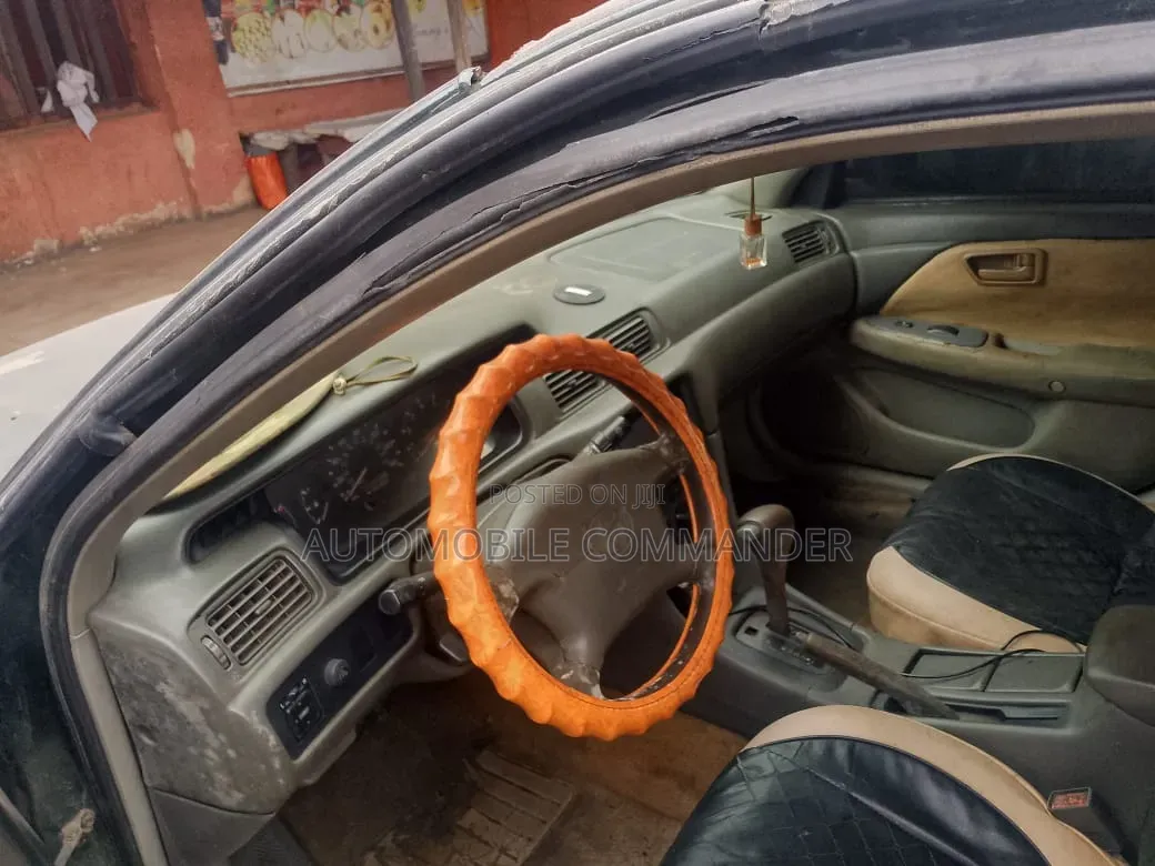 Toyota Camry 2001 Gray