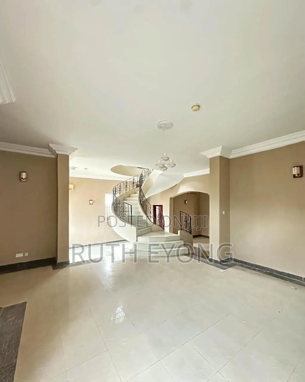 3bdrm Apartment in Off Babatunde, Lekki Phase 1 for sale